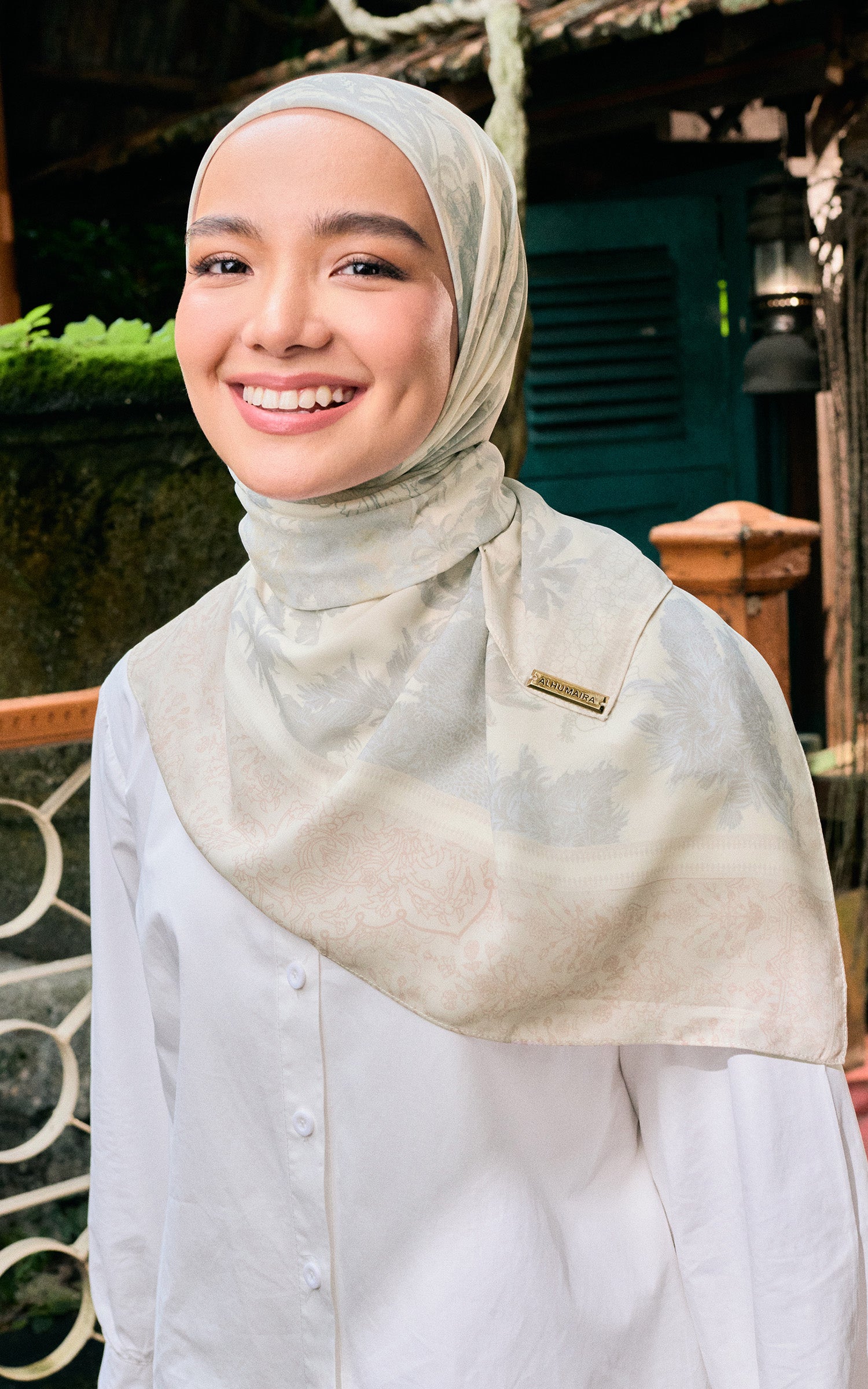 Martabat in Putih Gading