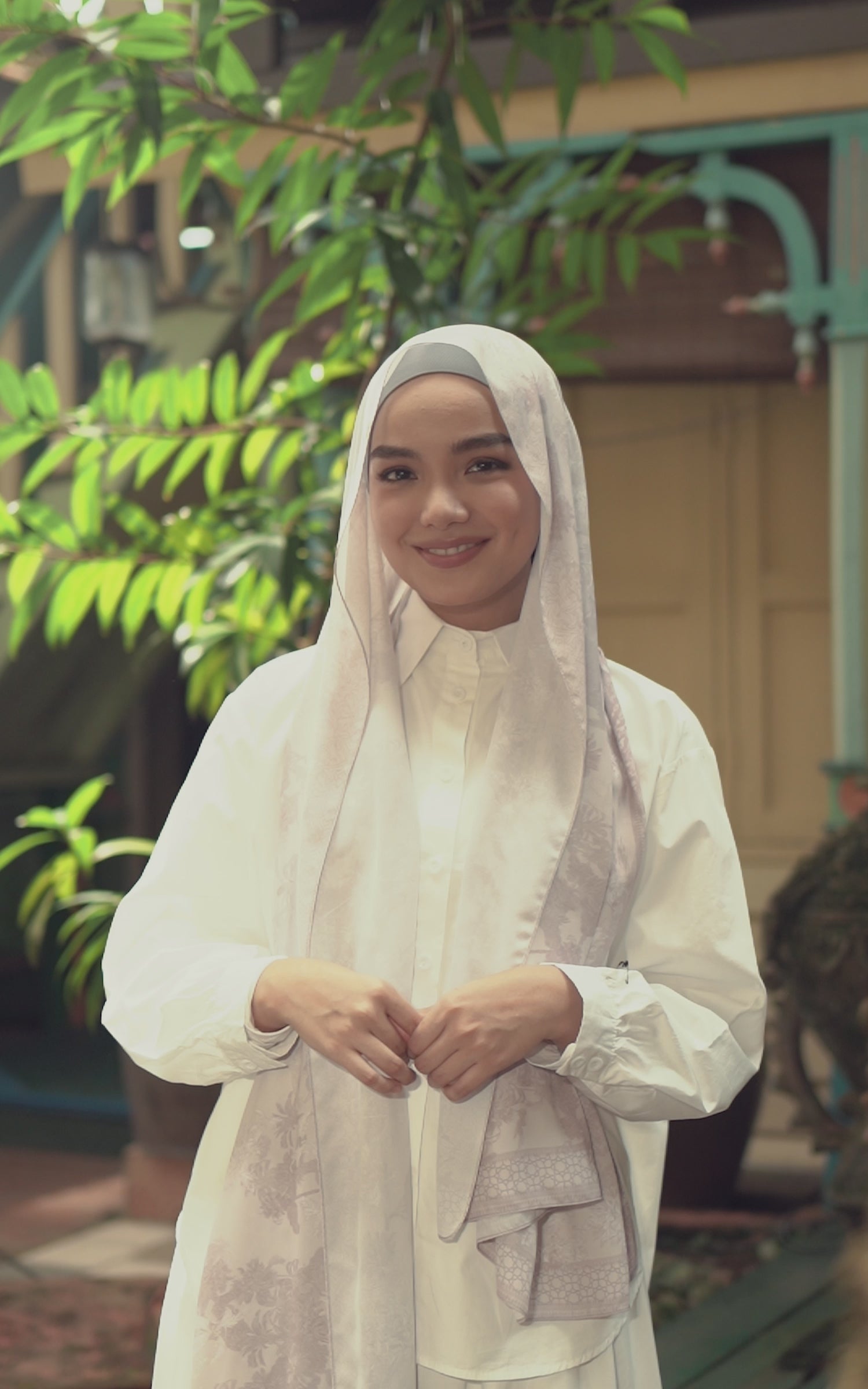 Martabat in Biru Telang